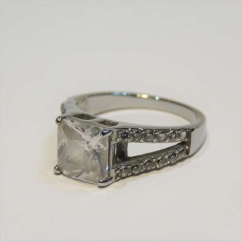 TK 316 Grade stainless ring with clear stones - Size N/O