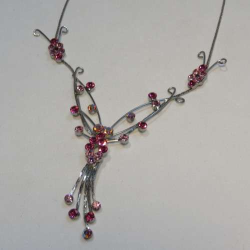 Vintage costume jewellery choker necklace with pink stones