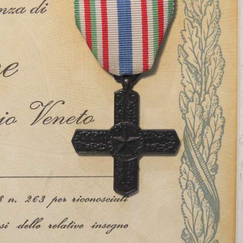 Italian Order of Vittorio Veneto medal issued to Sieli Gaspare with certificate
