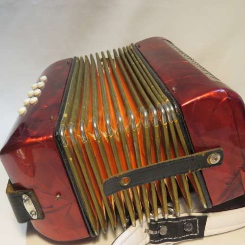 Vintage Hohner Mignon accordion with brand new straps