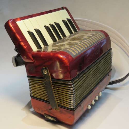 Vintage Hohner Mignon accordion with brand new straps