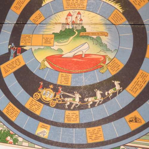 Vintage Aschenbrödel (Aspoestertjie/Cinderella) board game - Size 35 x 35 cm