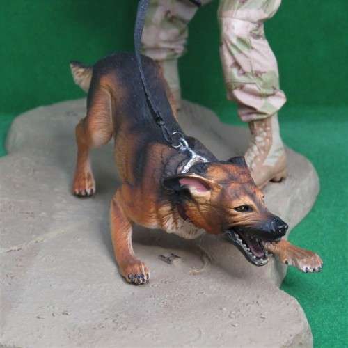 McFarlane Military US Air Force Security Forces K-9 handler figurine - Military series 3