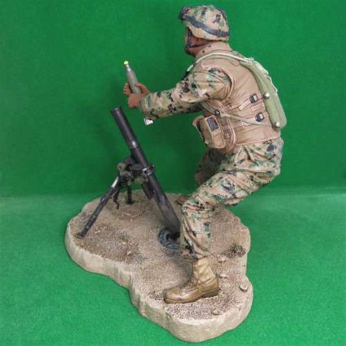 McFarlane Military US Marine Mortar loader figurine - Military series 6