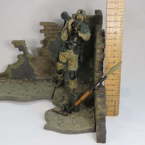 McFarlane Military US Army Desert infantry figurine box set