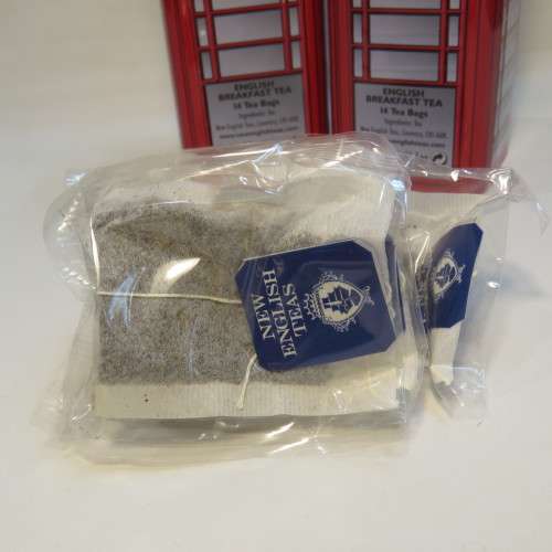 Lot of 3 savings boxes - With English breakfast tea inside