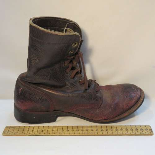 Pair of early SADF leather boots - Looks like size 8