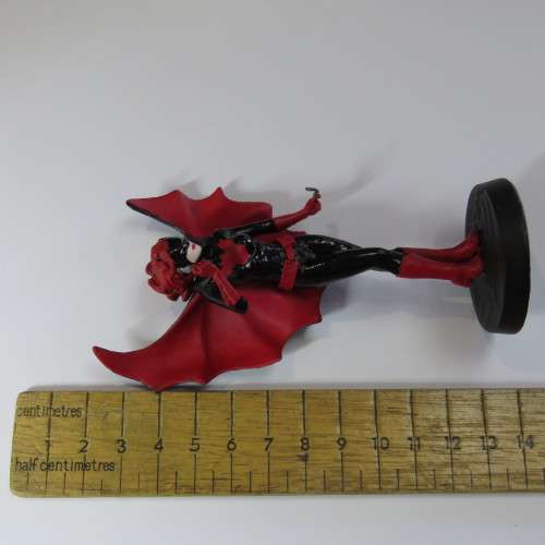 DC Comics - Super Hero Collection #81 Bat woman figurine