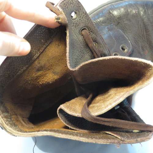Pair of SADF leather boots - Size 277