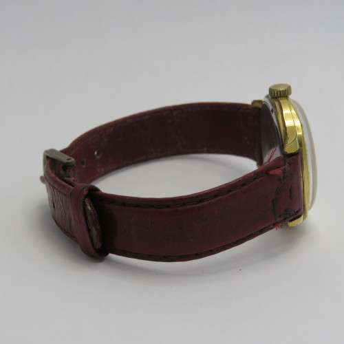 Vintage Dugena 444 mens manual wind watch - Working - Cracked glass - Spots on dial