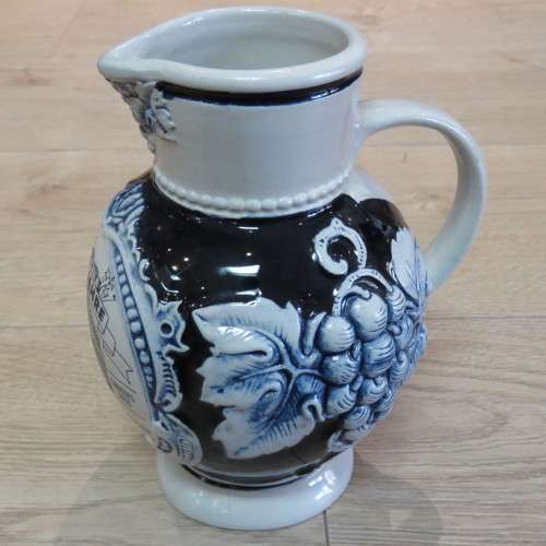 Schloss Heidelberg 250 year anniversary jug - Original Thewalt