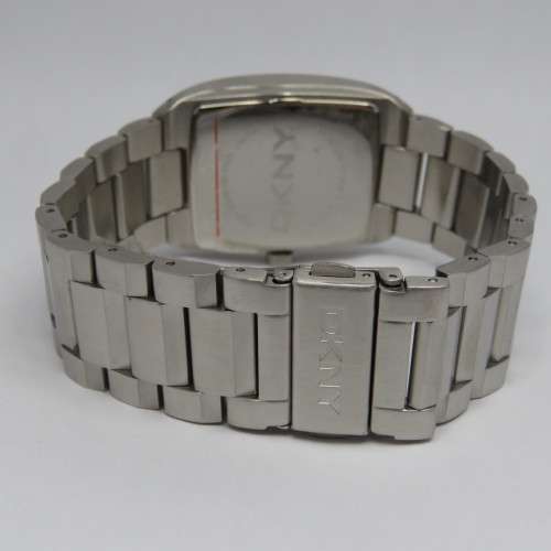 DKNY NY-1315 mens Quartz watch - Excellent working condition
