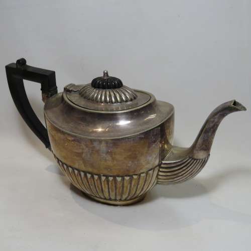 Vintage silverplated tea pot