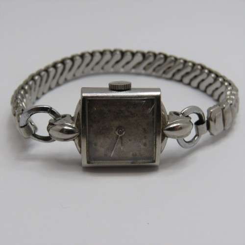 1944 Omega ladies manual wind watch - Working - No name on dial - Serial 111 00 035