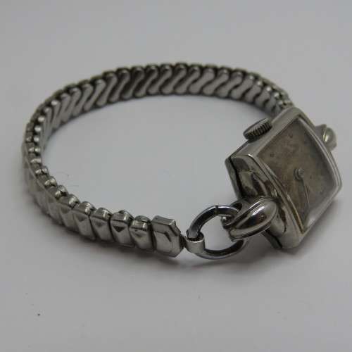 1944 Omega ladies manual wind watch - Working - No name on dial - Serial 111 00 035
