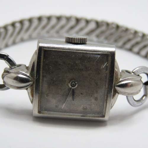 1944 Omega ladies manual wind watch - Working - No name on dial - Serial 111 00 035