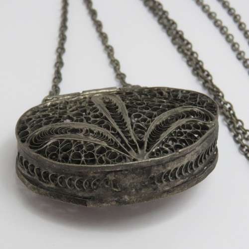 Vintage Filigree money box necklace - Length 38,5 cm