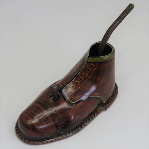 Vintage mechanical shoe - Not sure what it does