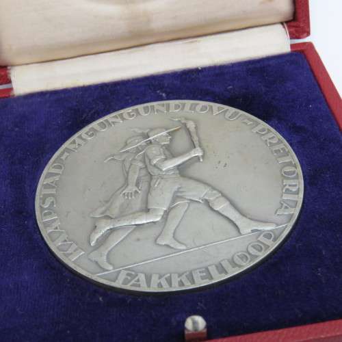 Voortrekker-Eeufees 1838-1938 fakkeloop silverplated bronze medallion