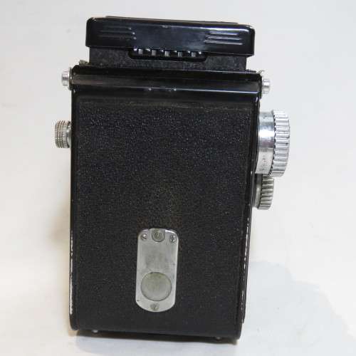 Vintage Fujita-A camera Twin lens reflex with Fujitar 1:3.5 F75 lenses