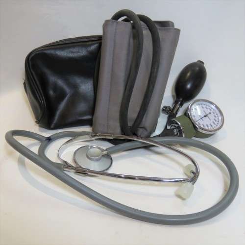 Vintage sphygmomanometer blood pressure tool with stethoscope - Excellent condition