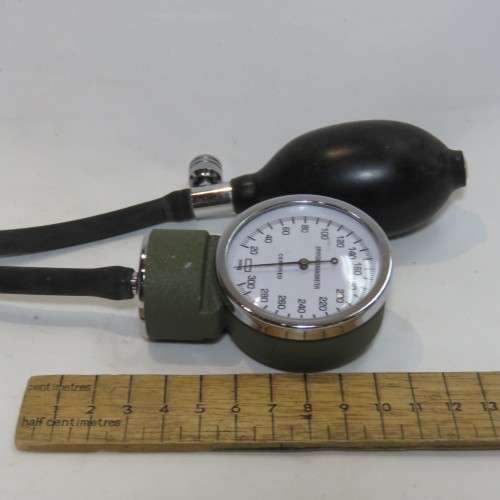 Vintage sphygmomanometer blood pressure tool with stethoscope - Excellent condition