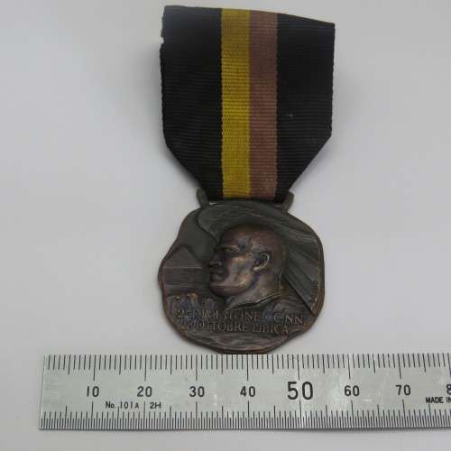 WW2 Italian Fascist 2nd division black shirts medal