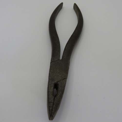 Vintage cutting pliers - Well used