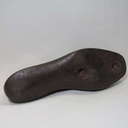Solid cast iron shoe last - Very heavy