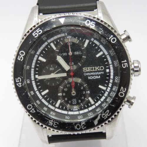 Seiko Quartz Chronograph mens watch - Scratched glass and bezel - Working - 7T92-OTHO