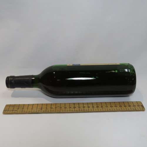 1931-1991 Die Voortrekkers Pinotage wine bottle - Collectors edition 1196 of 3600