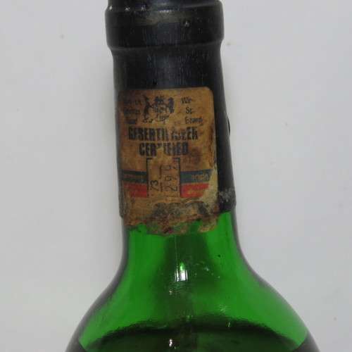 1931-1991 Die Voortrekkers Pinotage wine bottle - Collectors edition 1196 of 3600