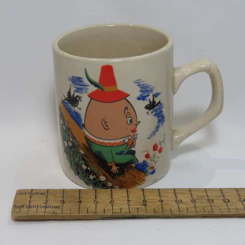 Humpty Dumpty GP RSA Child`s coffee mug - Vintage - Small chips at bottom