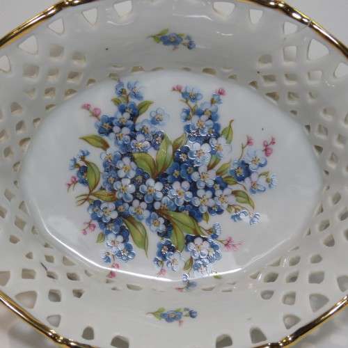 Antique porcelain basket with blue flowers - Small crack - German