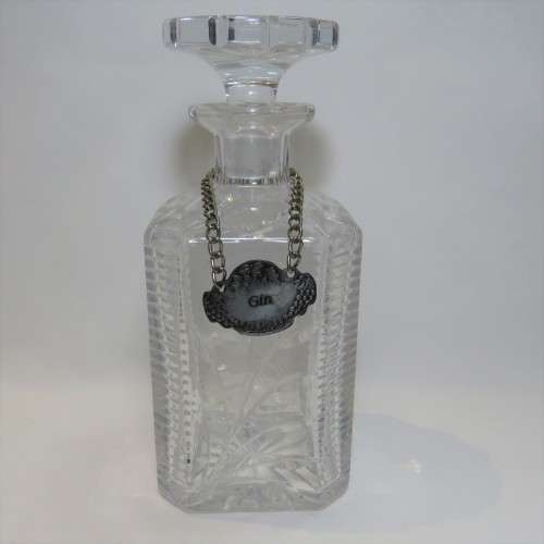 Beautiful square decanter with lid and GIN metal label