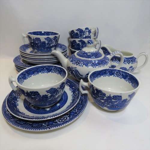 Vintage Woods Ware Willow Pattern tea set - 6 Trios, teapot and milk jug