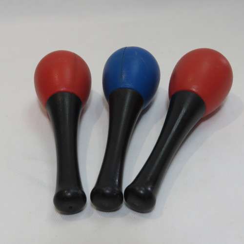 Lot of 3 vintage toy musical maracas shakers