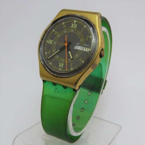 Swatch watch with green strap - Buckle missing - Flaw on lens