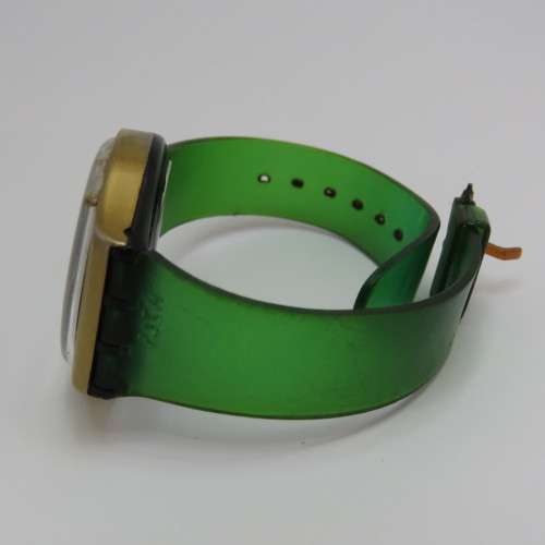 Swatch watch with green strap - Buckle missing - Flaw on lens
