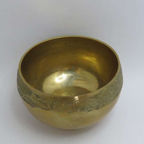 Vintage brass bowl with lid