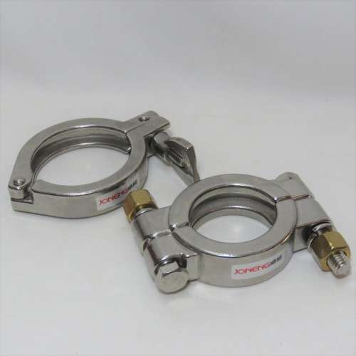 Pair of Joneng pipe clamps