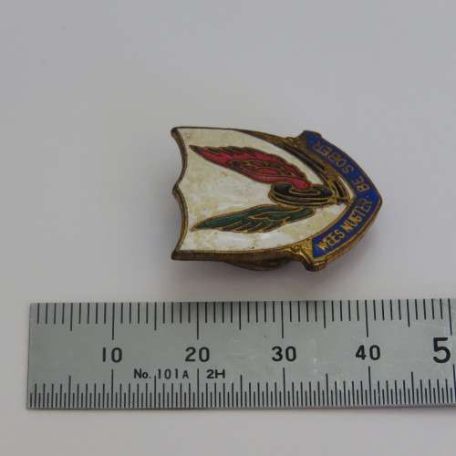 Vintage Be Sober button badge