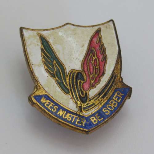 Vintage Be Sober button badge