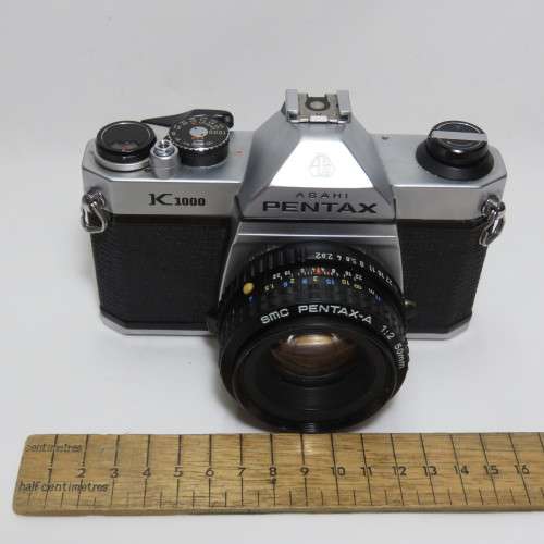 Vintage Asahi Pentax K1000 film camera with 50mm 1:2 SMC lens - Lens is clean, shutter is firing