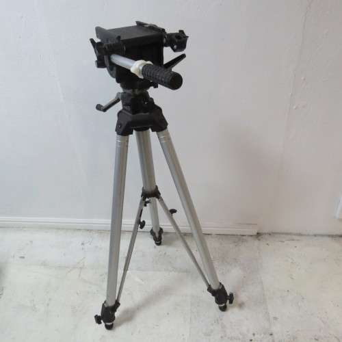 Manfrotto model 117 professional movie/video tripod
