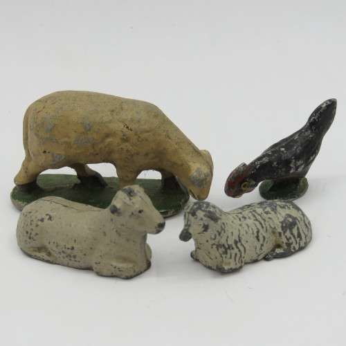 Lot of 4 vintage farm animals - tin / lead