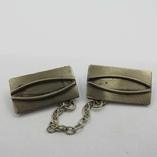 Costume jewllery scarf pins with chain