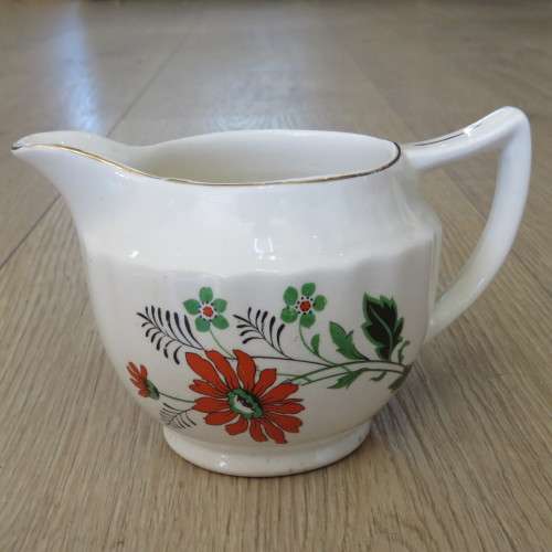 Swinnerton`s Luxor ivory porcelain milk jug