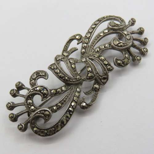 Sterling Silver Marcasite brooch - 7.7g