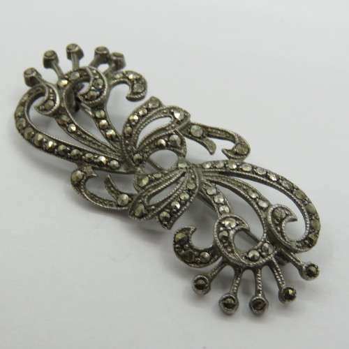Sterling Silver Marcasite brooch - 7.7g